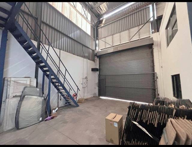 733M² WAREHOUSE TO LET IN RIVERHORSE VALLEY